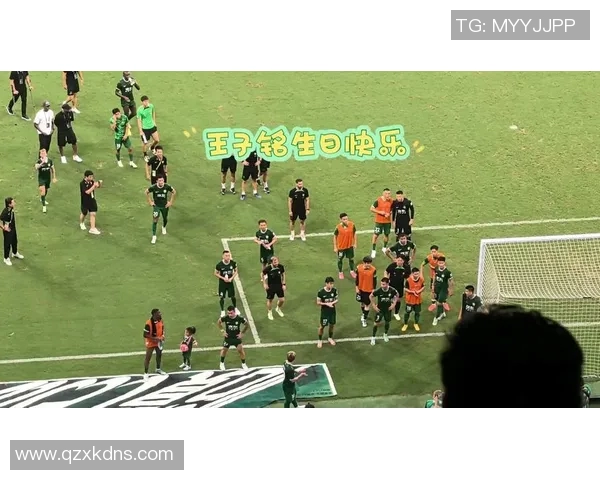 2018年北京国安与上海申花激战回顾球迷心中难忘的经典对决